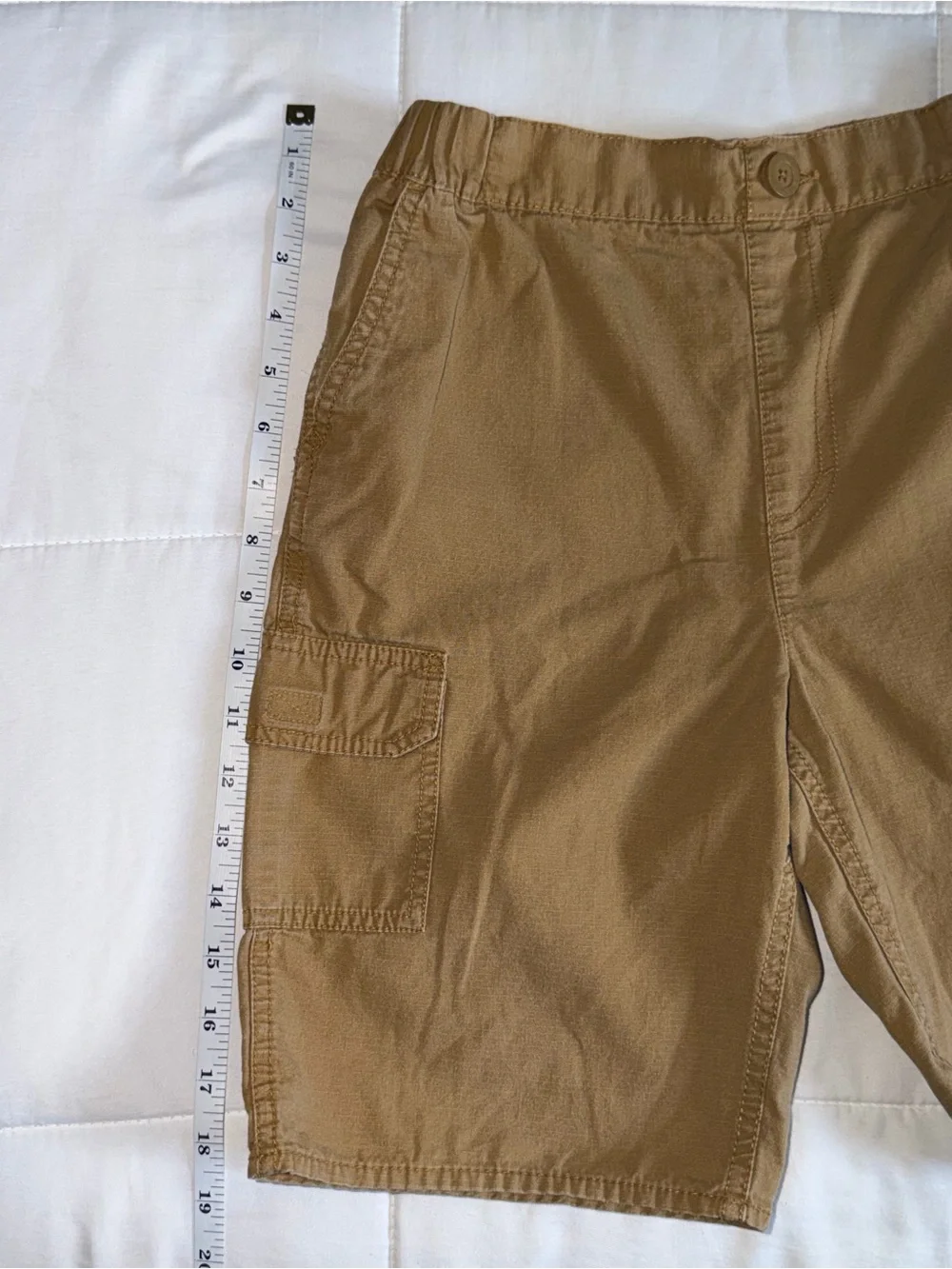 Levi's Boys Tan Cargo Shorts - Large